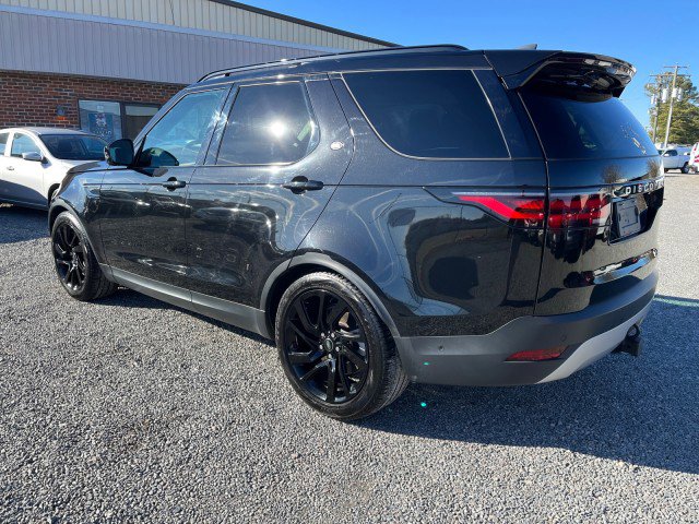 Used 2024 Land Rover Discovery S image 9