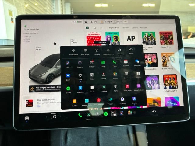 Used 2022 Tesla Model Y Performance AWD/4WD image 25