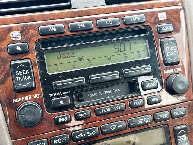 Used 2003 Toyota Avalon XLS FWD image 10