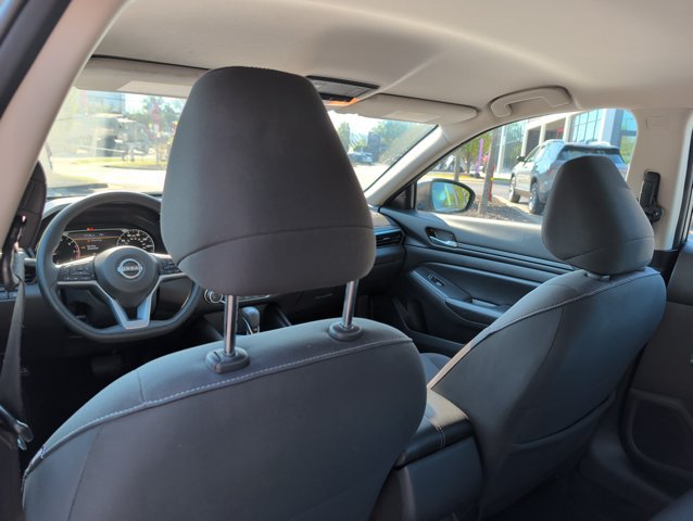 Used 2025 Nissan Altima 2.5 SV FWD image 16