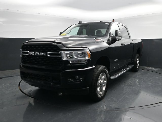 Used 2024 RAM 2500 Big Horn w/ Safety Group AWD/4WD image 4