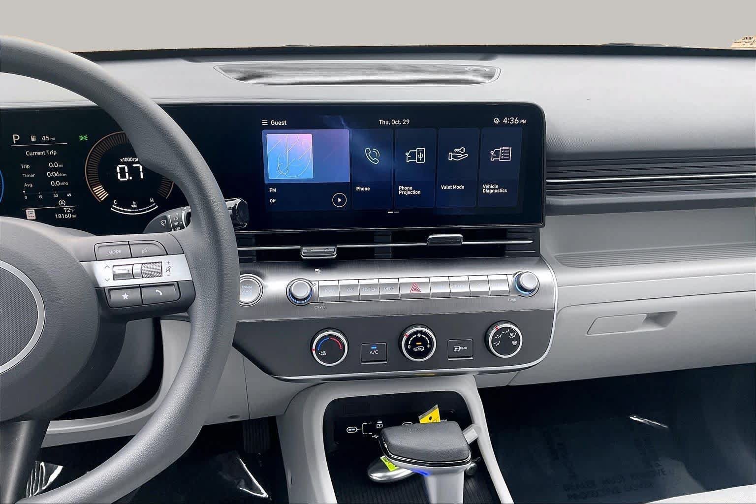 Certified 2024 Hyundai Kona SE FWD image 6