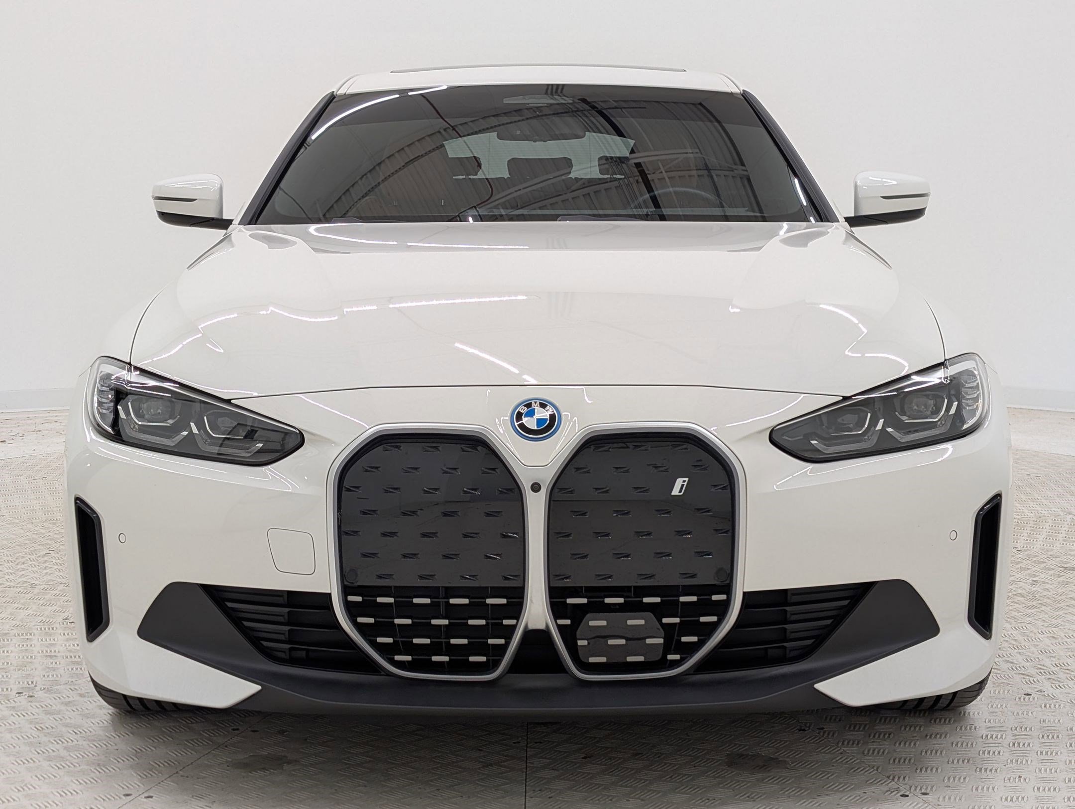 Certified 2023 BMW i4 eDrive35 image 6