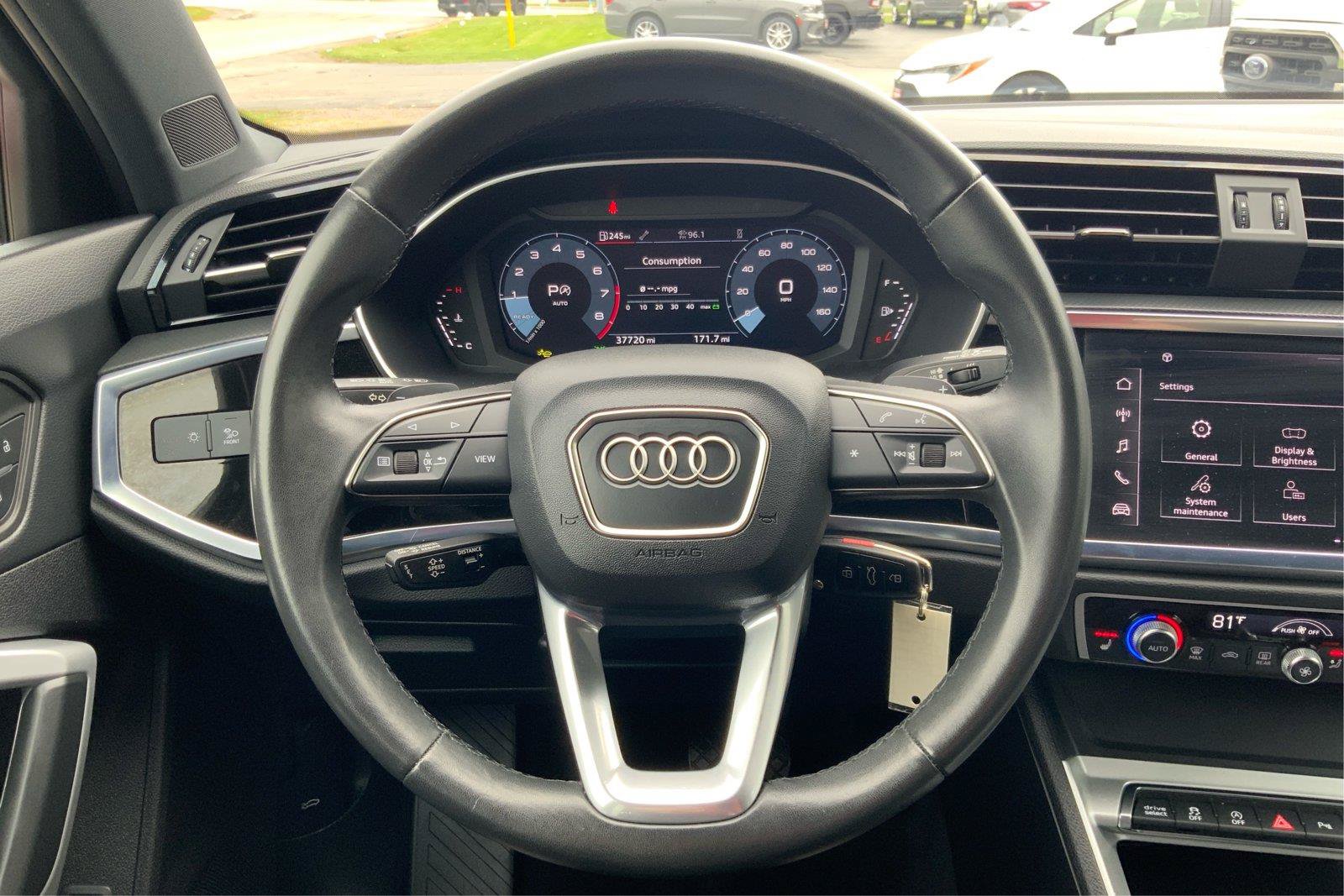 Used 2025 Audi Q3 2.0T Premium AWD/4WD image 16