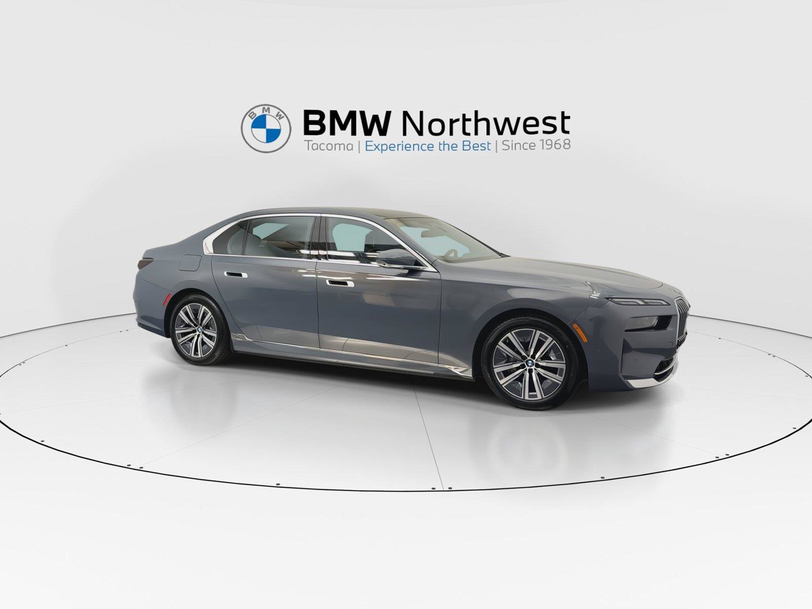 Used 2023 BMW i7 xDrive60 AWD/4WD image 6