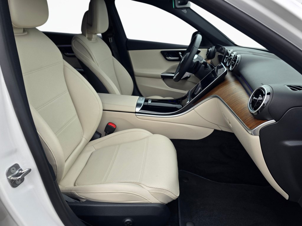 Used 2024 Mercedes-Benz C 300 4MATIC Sedan image 27