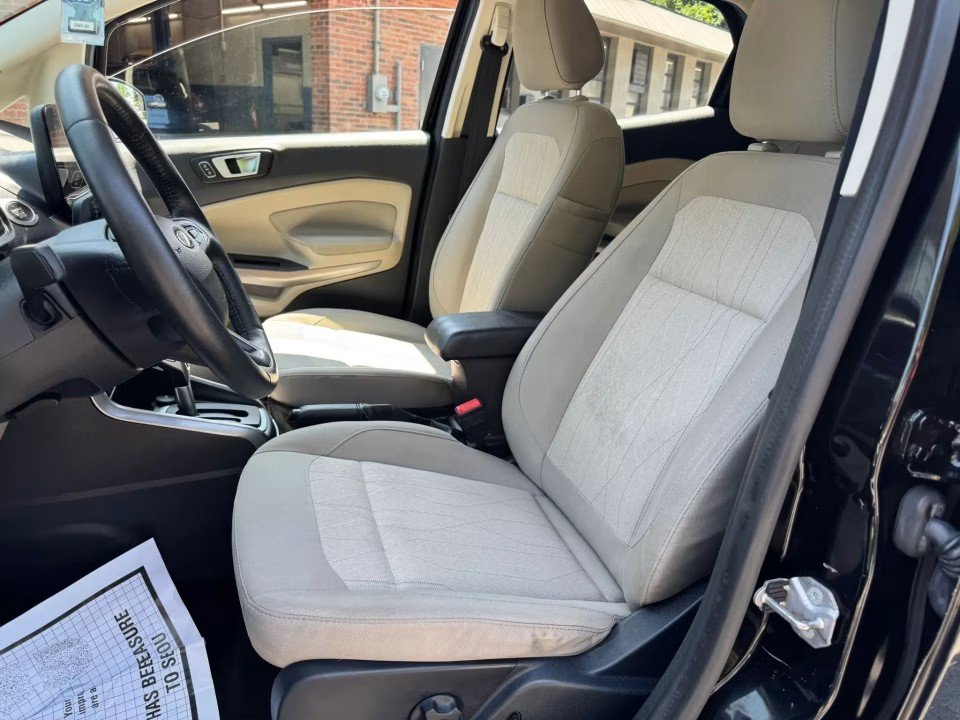 Used 2019 Ford EcoSport SE AWD/4WD image 12
