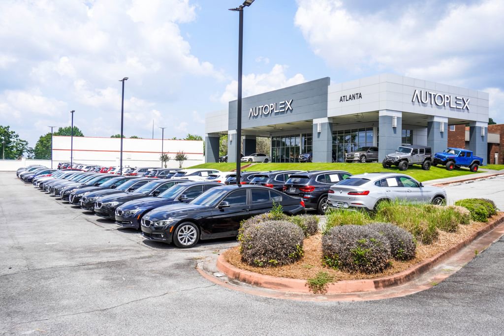 Used 2021 BMW X6 M50i w/ Executive Package image 48