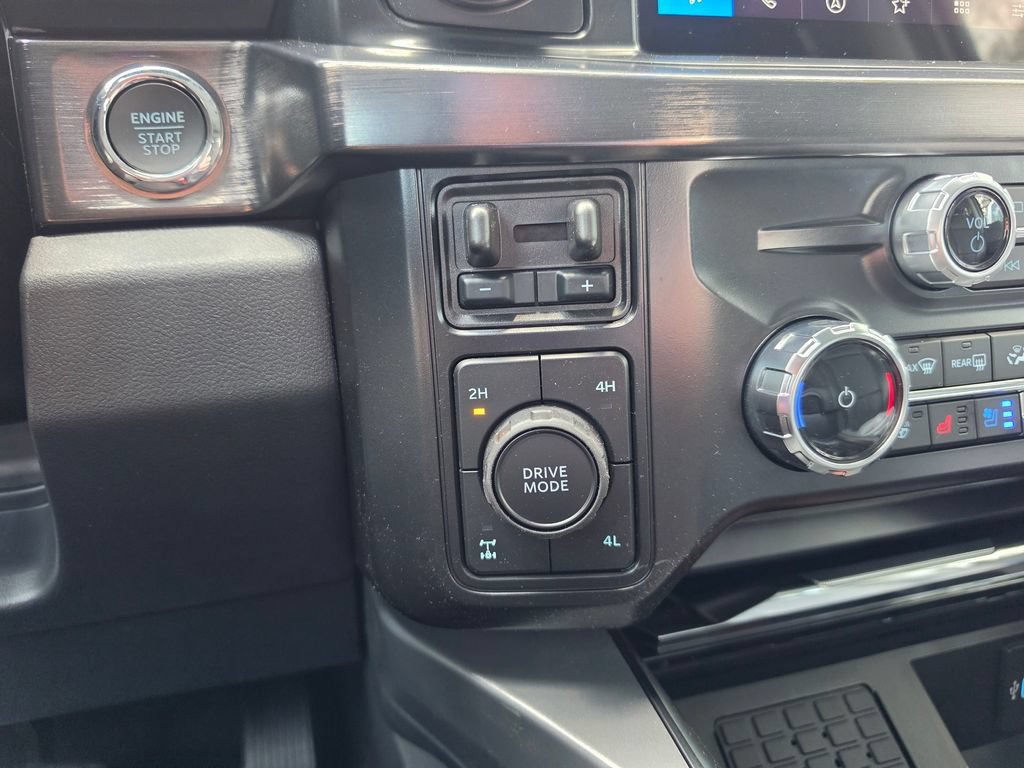 New 2026 Ford F250 Lariat w/ Black Appearance Package AWD/4WD image 25