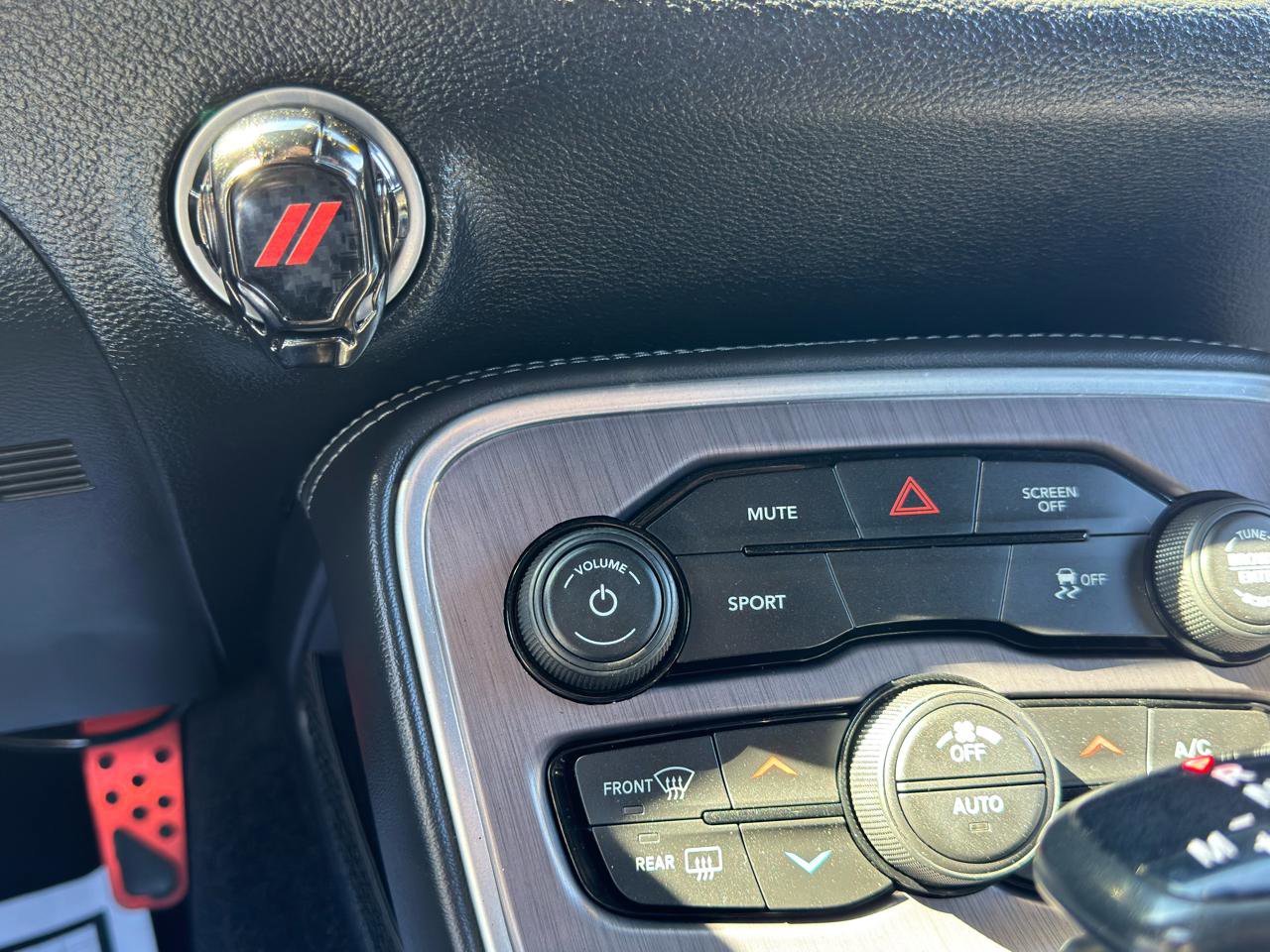 Used 2018 Dodge Challenger R/T image 30