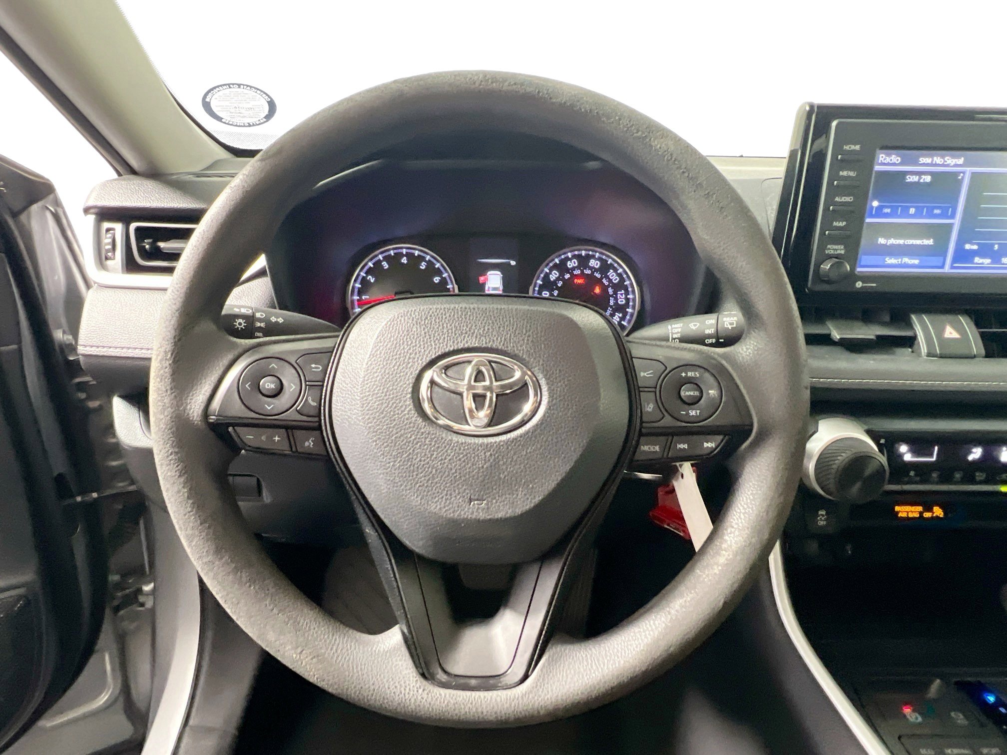 Used 2020 Toyota RAV4 LE image 17