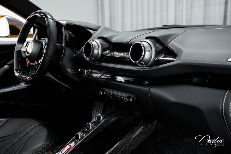 Used 2018 Ferrari 812 Superfast image 52