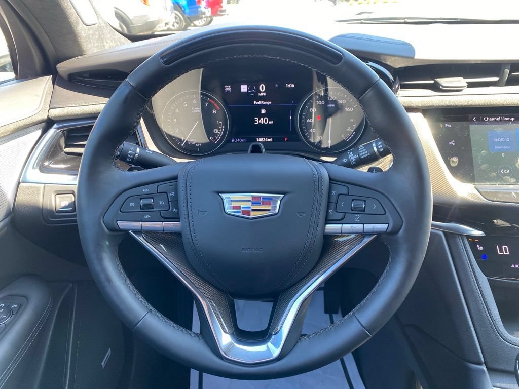 Certified 2025 Cadillac XT6 Premium Luxury w/ Platinum Package AWD/4WD image 22