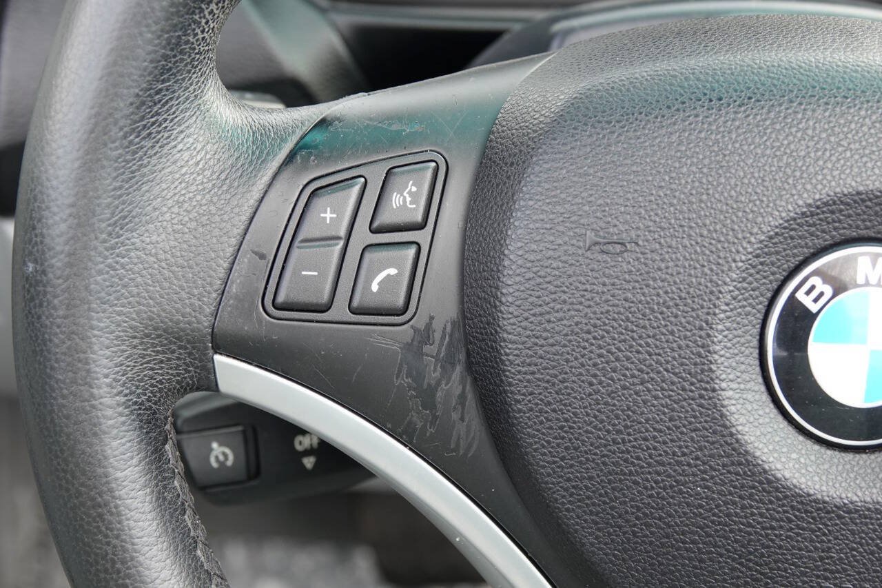 Used 2009 BMW 128i Convertible RWD image 67