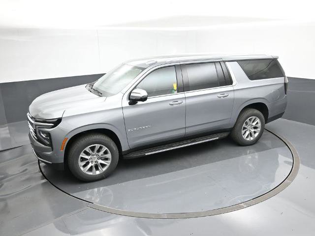 New 2025 Chevrolet Suburban Premier image 18