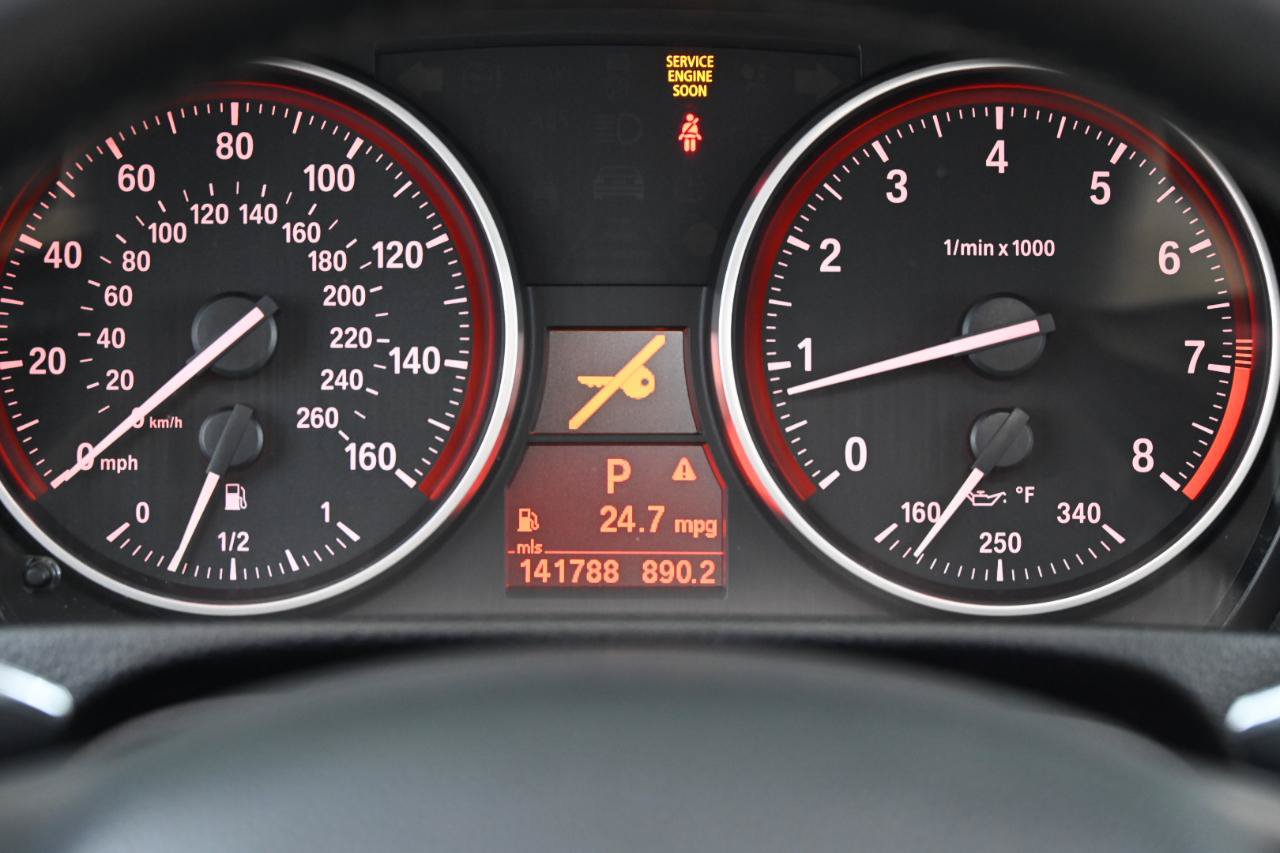 Used 2012 BMW 328i Convertible RWD image 26