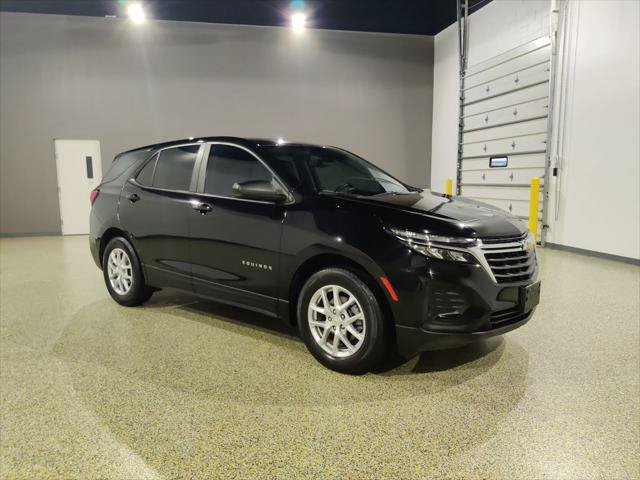 Used 2023 Chevrolet Equinox LS w/ LS Convenience Package FWD image 1