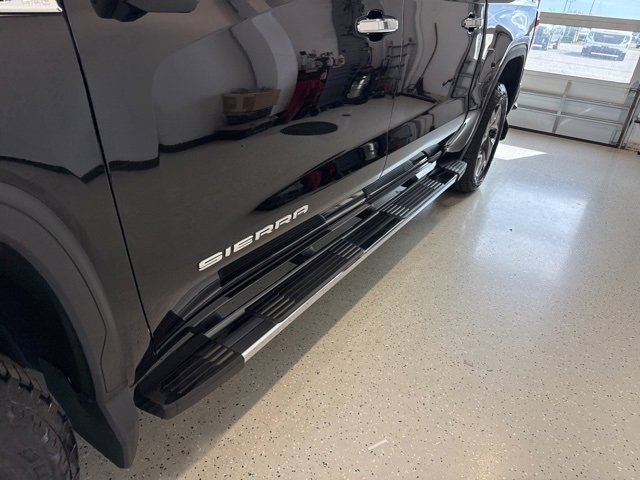 New 2026 GMC Sierra 1500 SLT w/ SLT Premium Package image 13
