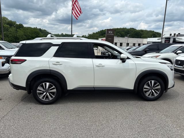 Used 2023 Nissan Pathfinder SL w/ Lighting Package (N92) AWD/4WD image 6