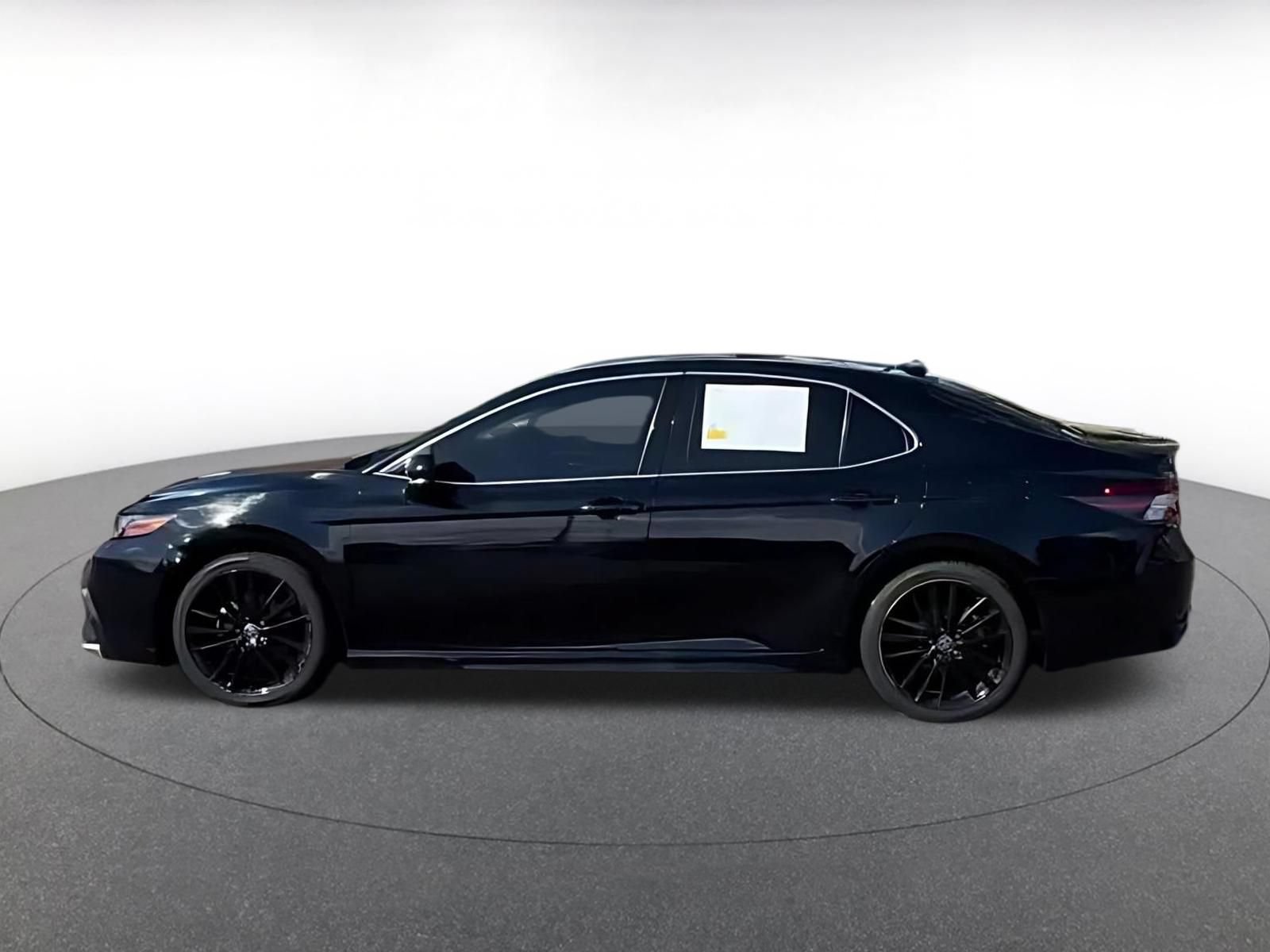 Used 2024 Toyota Camry XSE FWD image 6