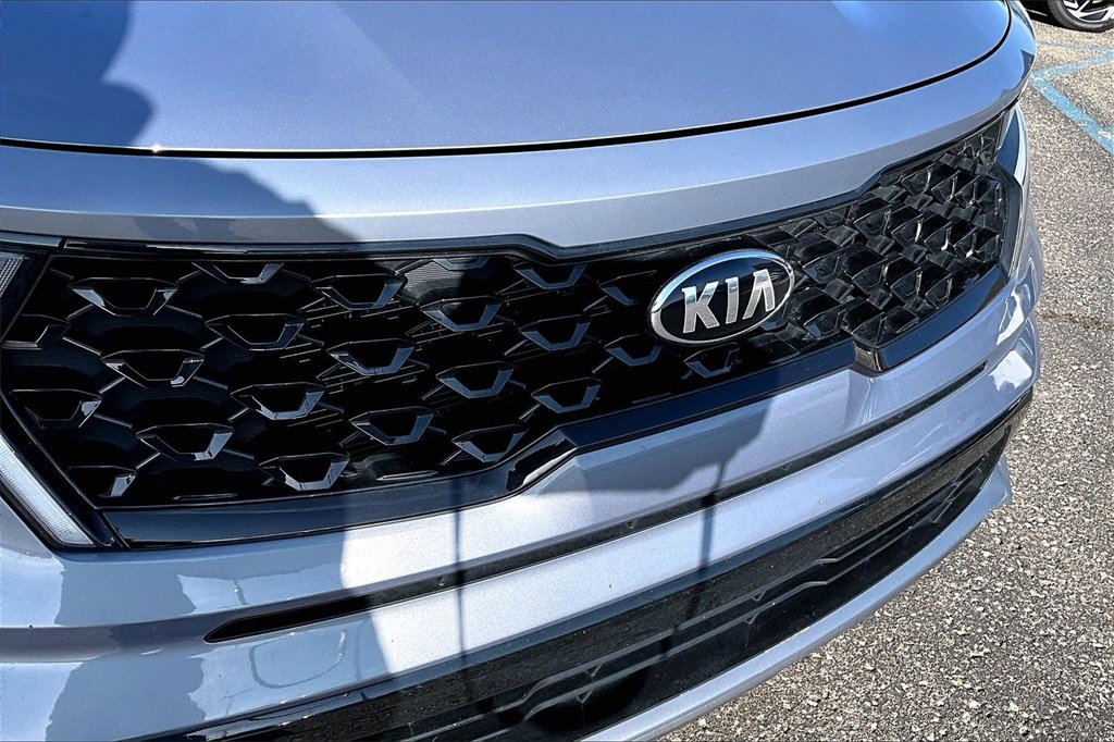 Used 2021 Kia Sorento S image 29