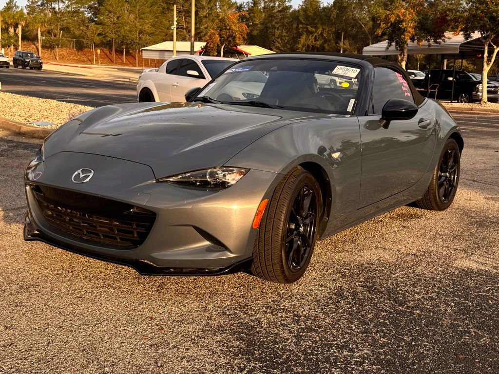 Used 2021 MAZDA MX-5 Miata Club image 3