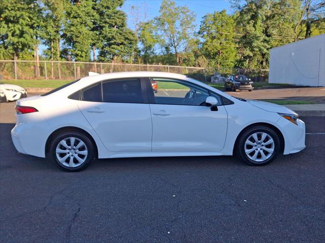 Certified 2024 Toyota Corolla LE FWD image 27