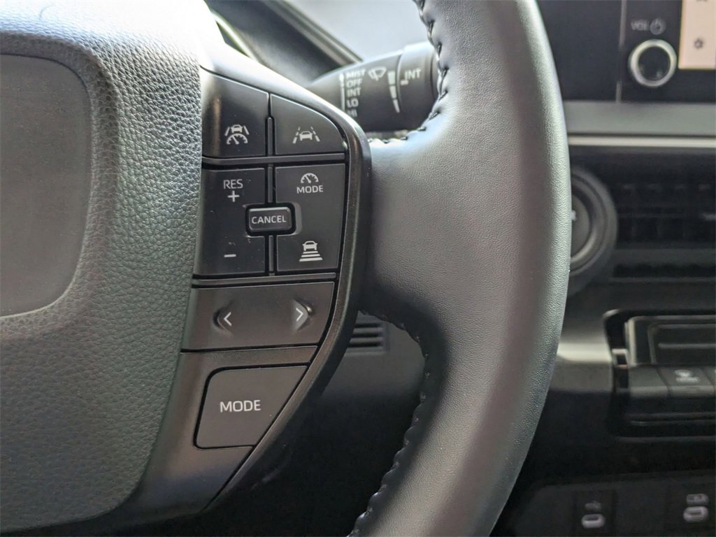 Used 2024 Toyota Prius LE image 21