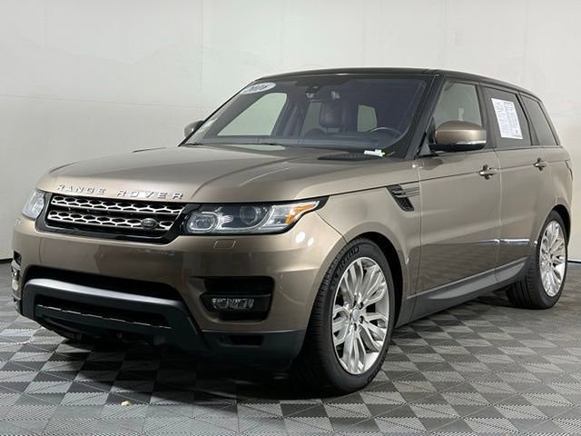 Used 2016 Land Rover Range Rover Sport SE image 2