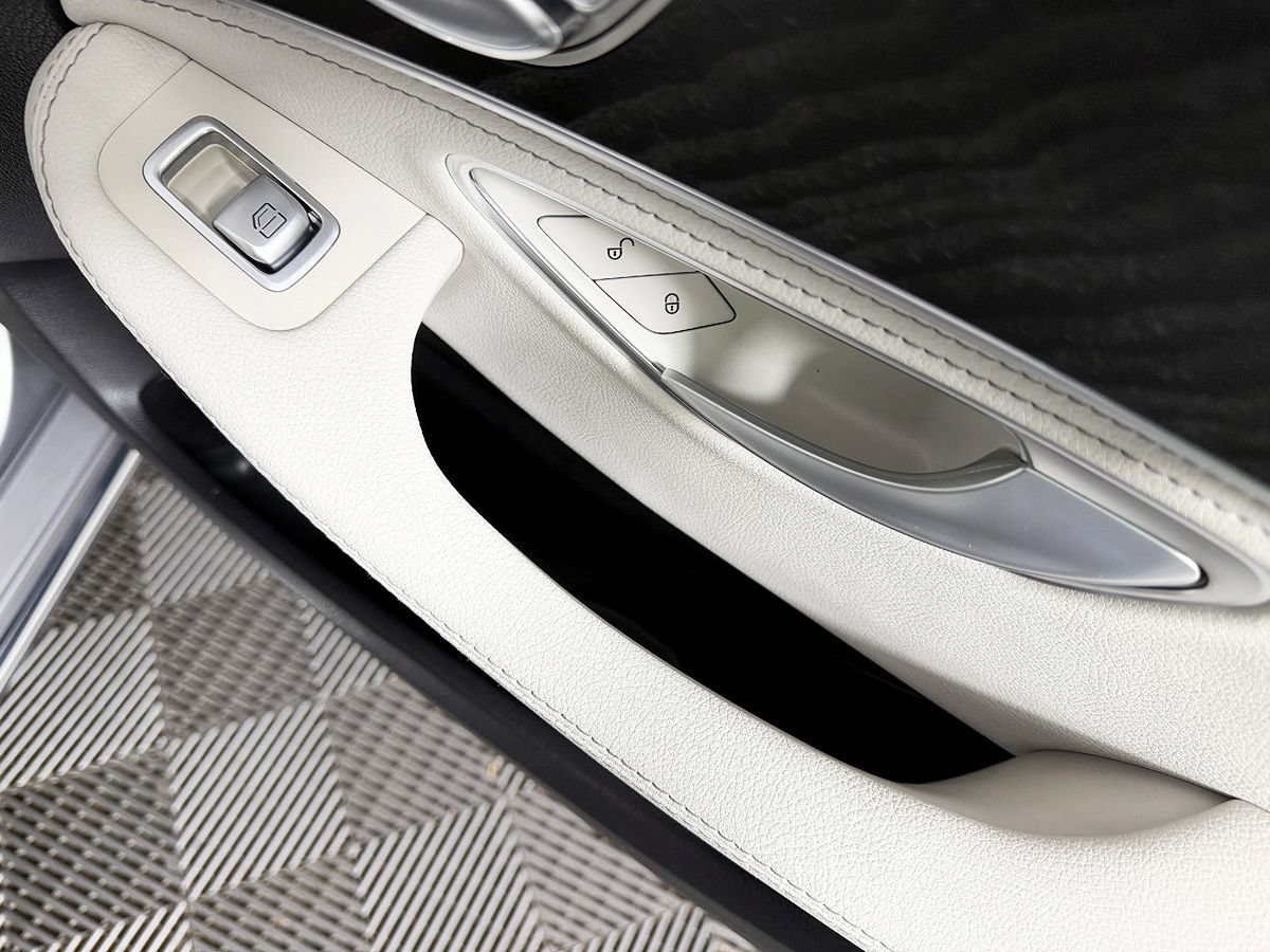 Used 2016 Mercedes-Benz C 300 4MATIC Sedan image 46