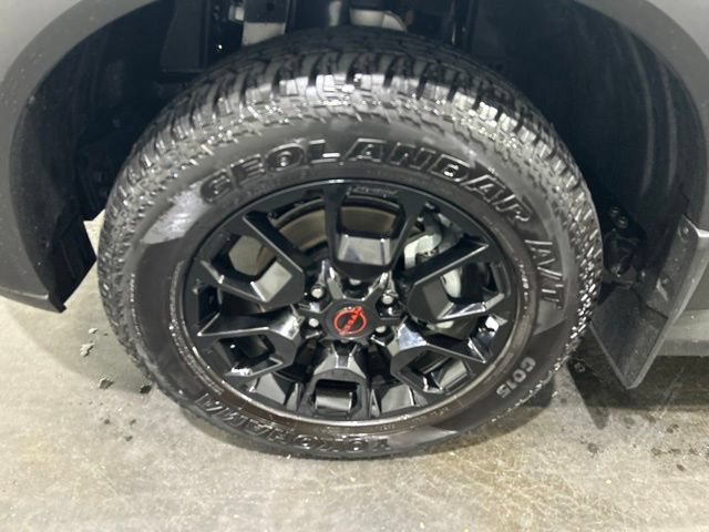 New 2026 Nissan Armada PRO-4X w/ Captain's Chari Seat Package AWD/4WD image 9