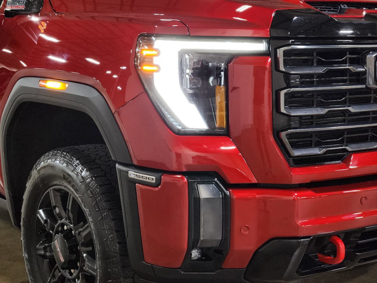 Used 2024 GMC Sierra 2500 AT4 w/ AT4 Premium Plus Package AWD/4WD image 13