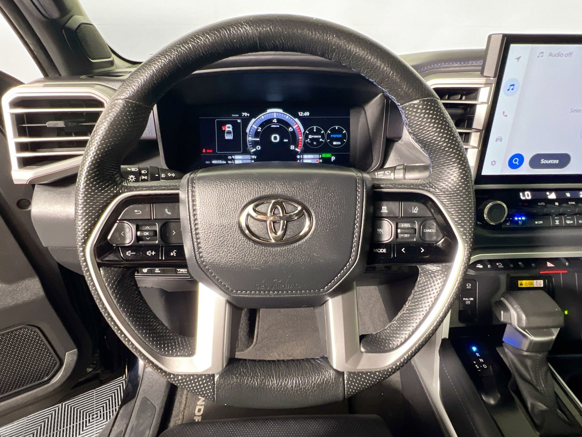 Used 2024 Toyota Tundra Platinum AWD/4WD image 17
