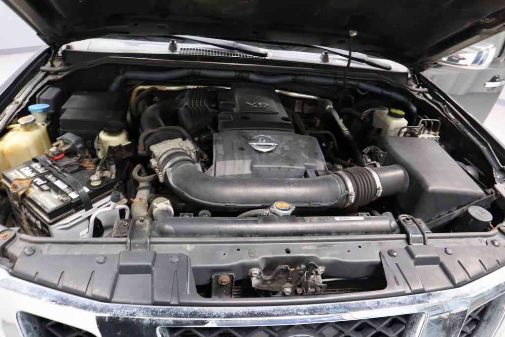 Used 2011 Nissan Frontier SL image 17