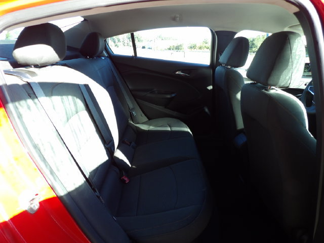 Used 2018 Chevrolet Cruze LS FWD image 12