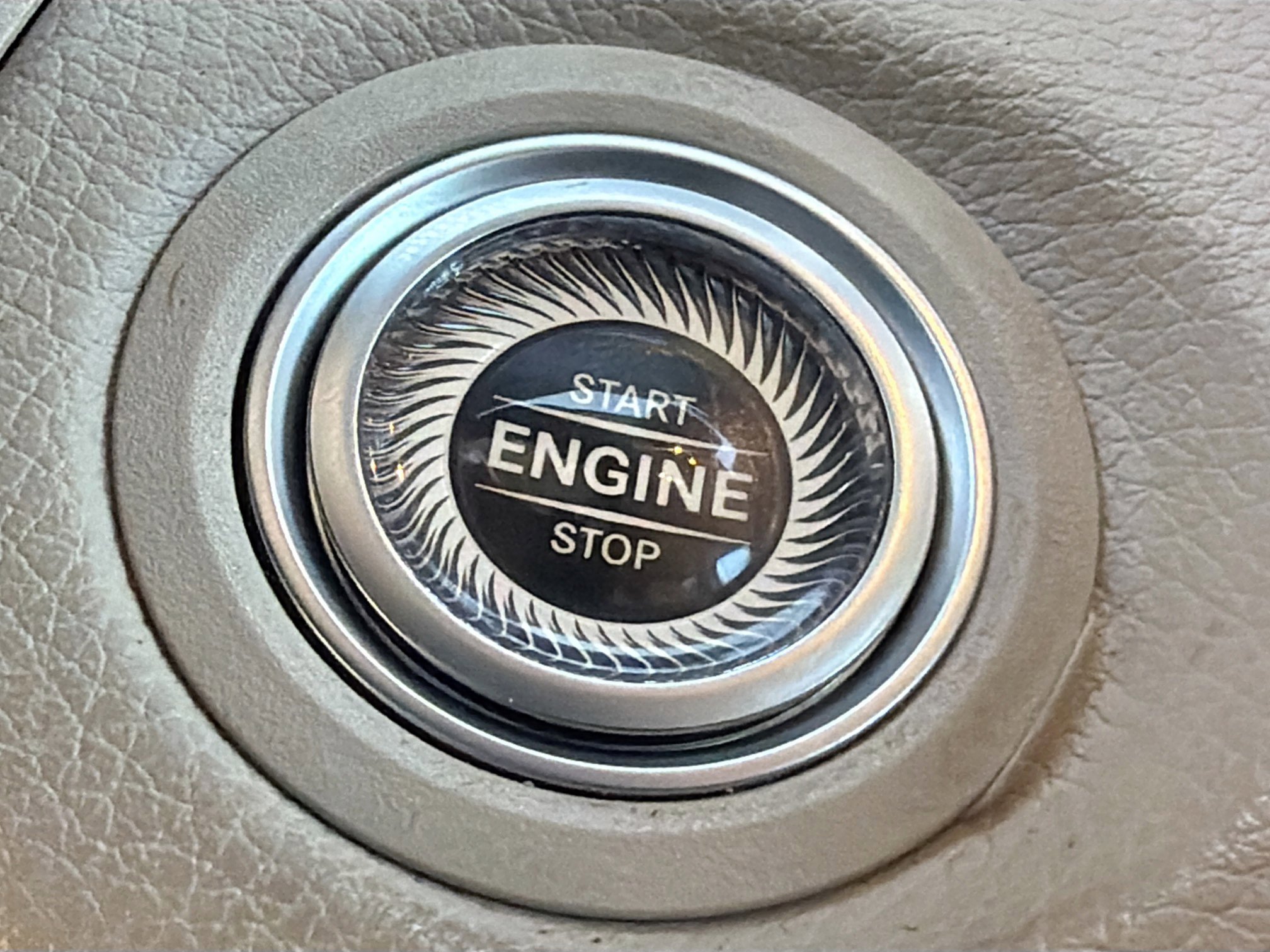 Used 2022 Mercedes-Benz GLC 300 image 36