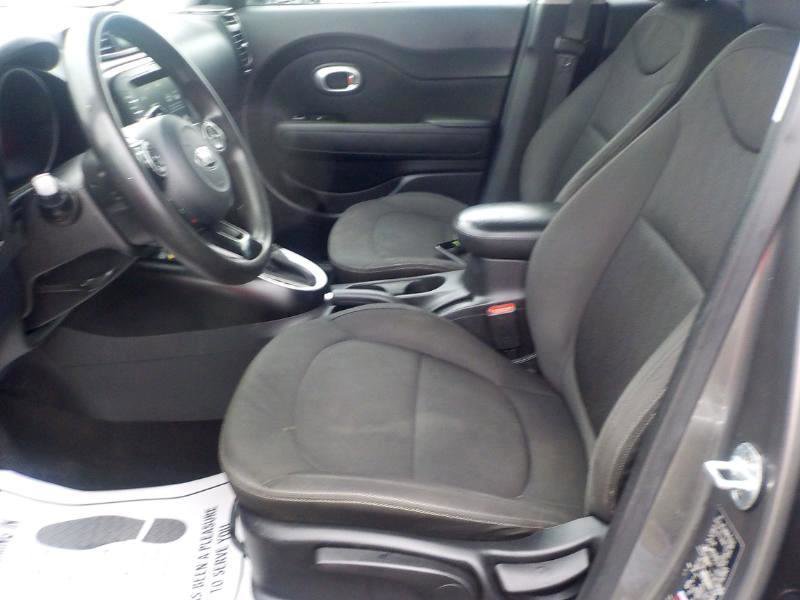Used 2018 Kia Soul w/ Convenience Package image 18