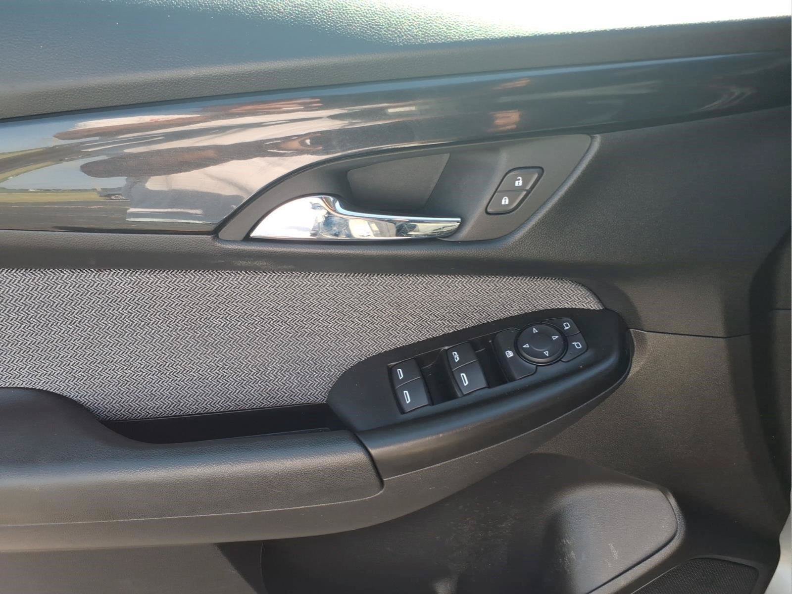 Used 2025 Chevrolet TrailBlazer LT AWD/4WD image 15