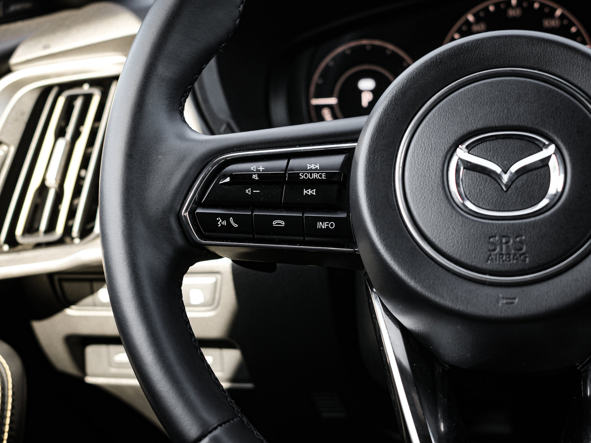 Used 2025 MAZDA CX-70 Plug-In Hybrid w/ Premium Plus image 20