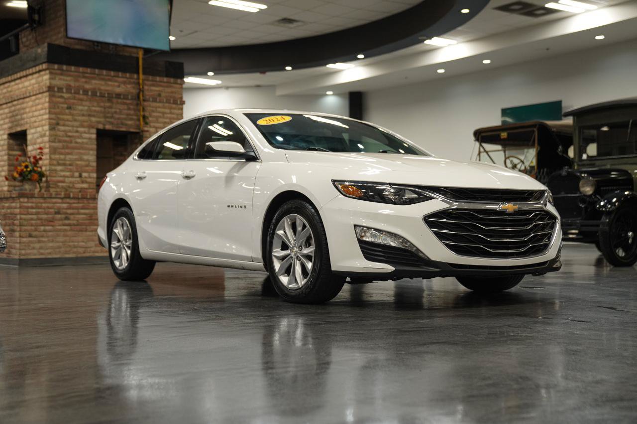 Used 2024 Chevrolet Malibu LT FWD image 5