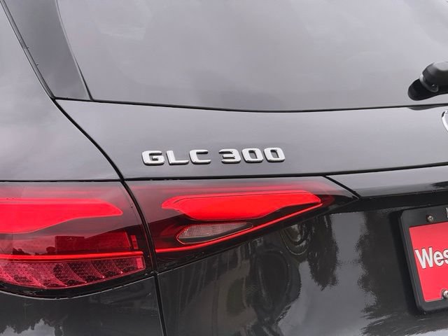 New 2026 Mercedes-Benz GLC 300 4MATIC image 9