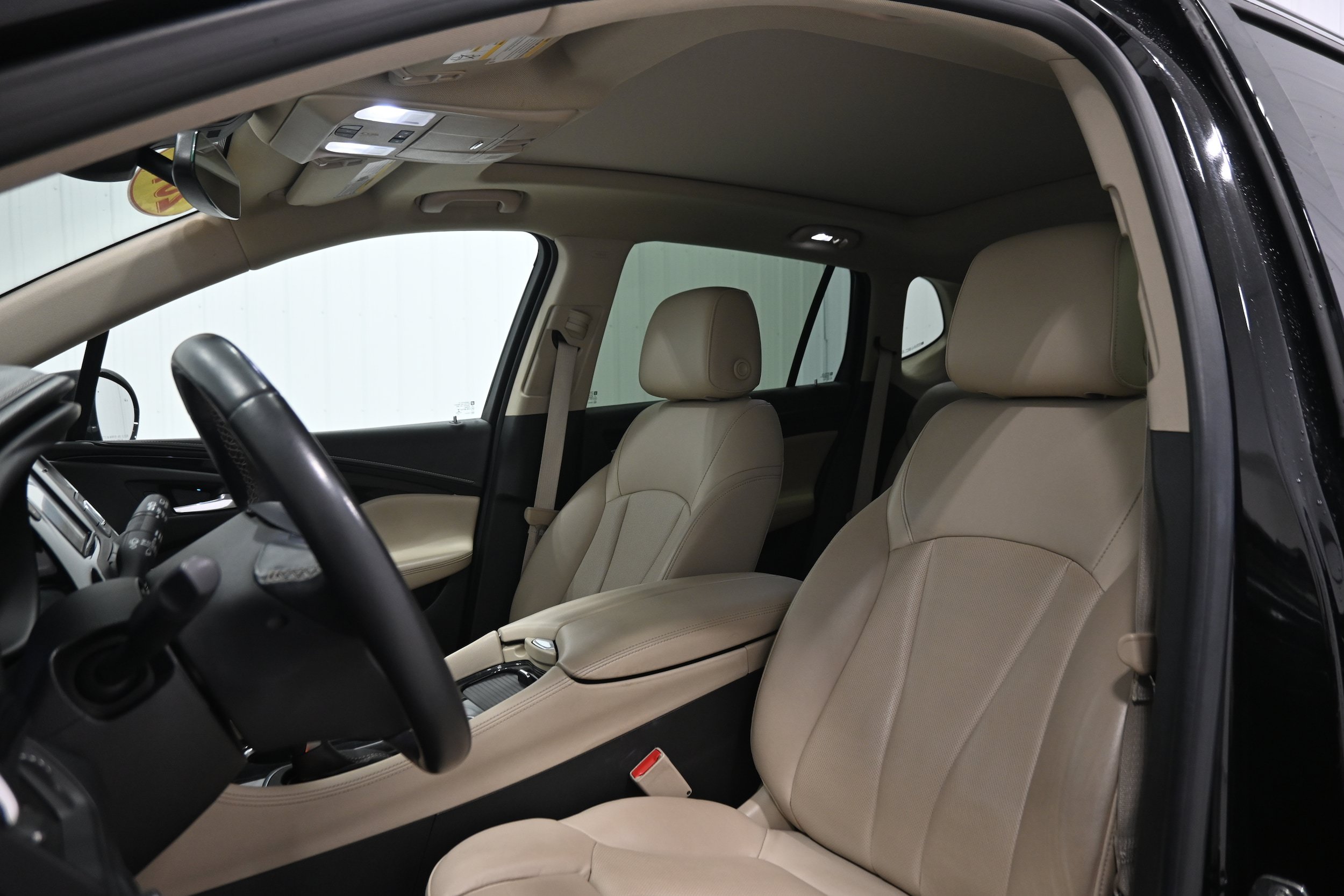Used 2017 Buick Envision Premium AWD/4WD image 6