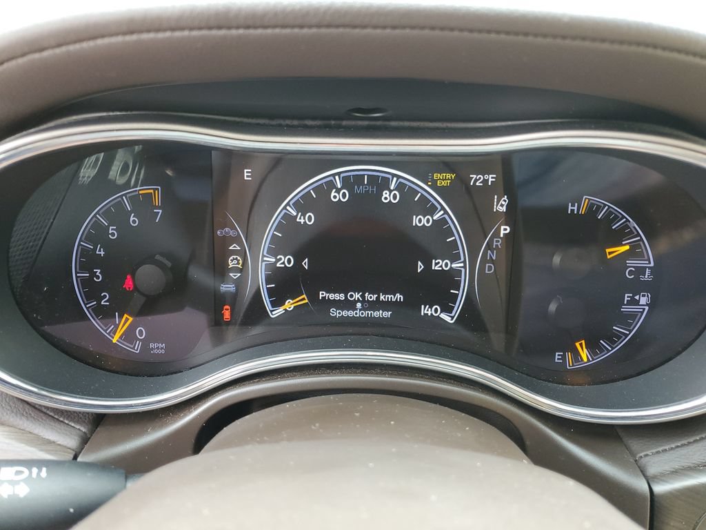 Used 2021 Jeep Grand Cherokee Overland AWD/4WD image 15