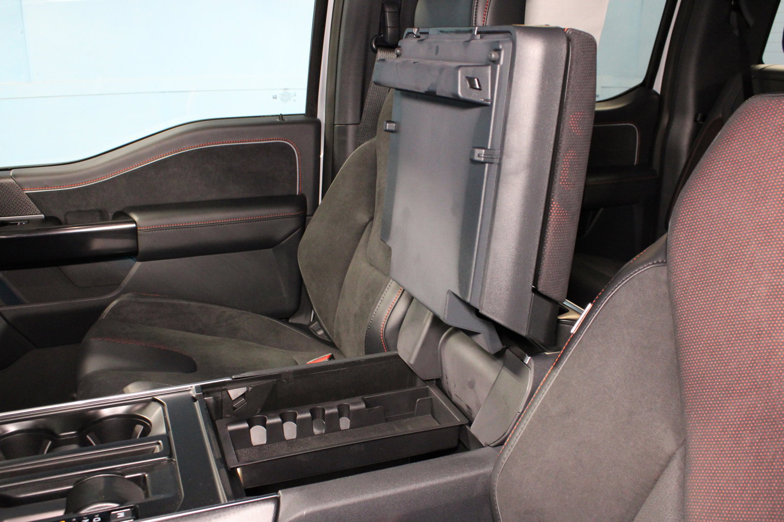 New 2025 Ford F150 Raptor w/ Equipment Group 803A Raptor R image 19