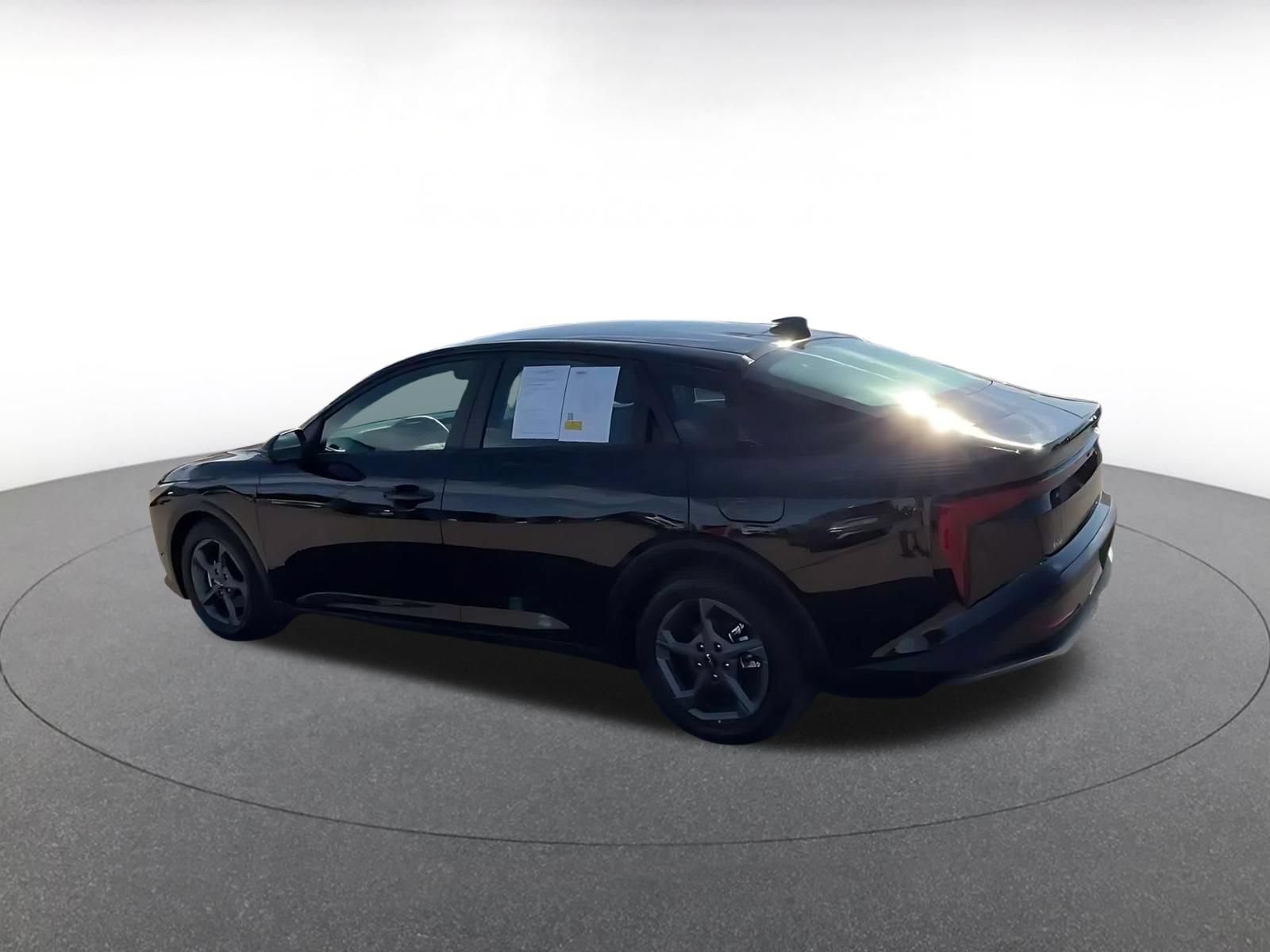 Used 2026 Kia K4 FWD image 9