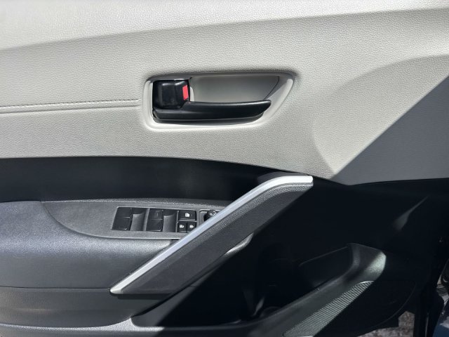 Used 2024 Toyota Corolla Cross L FWD image 25