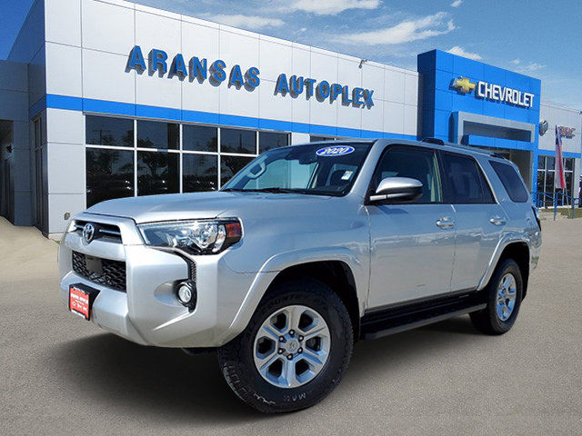Used 2020 Toyota 4Runner SR5 AWD/4WD image 1