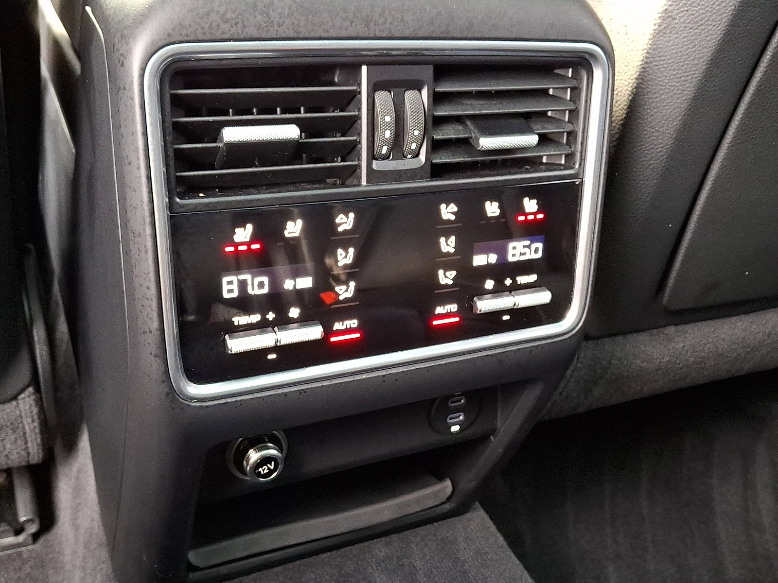 Used 2021 Porsche Cayenne S image 12