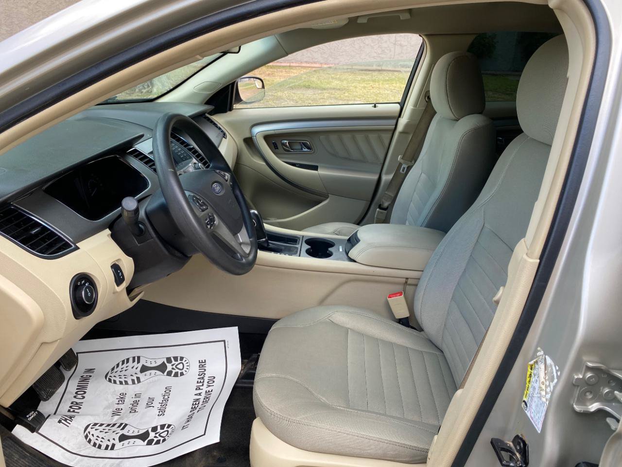 Used 2018 Ford Taurus SE FWD image 33