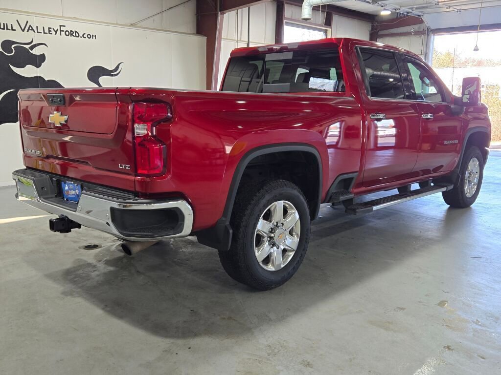 Used 2022 Chevrolet Silverado 3500 LTZ w/ LTZ Plus Package image 16